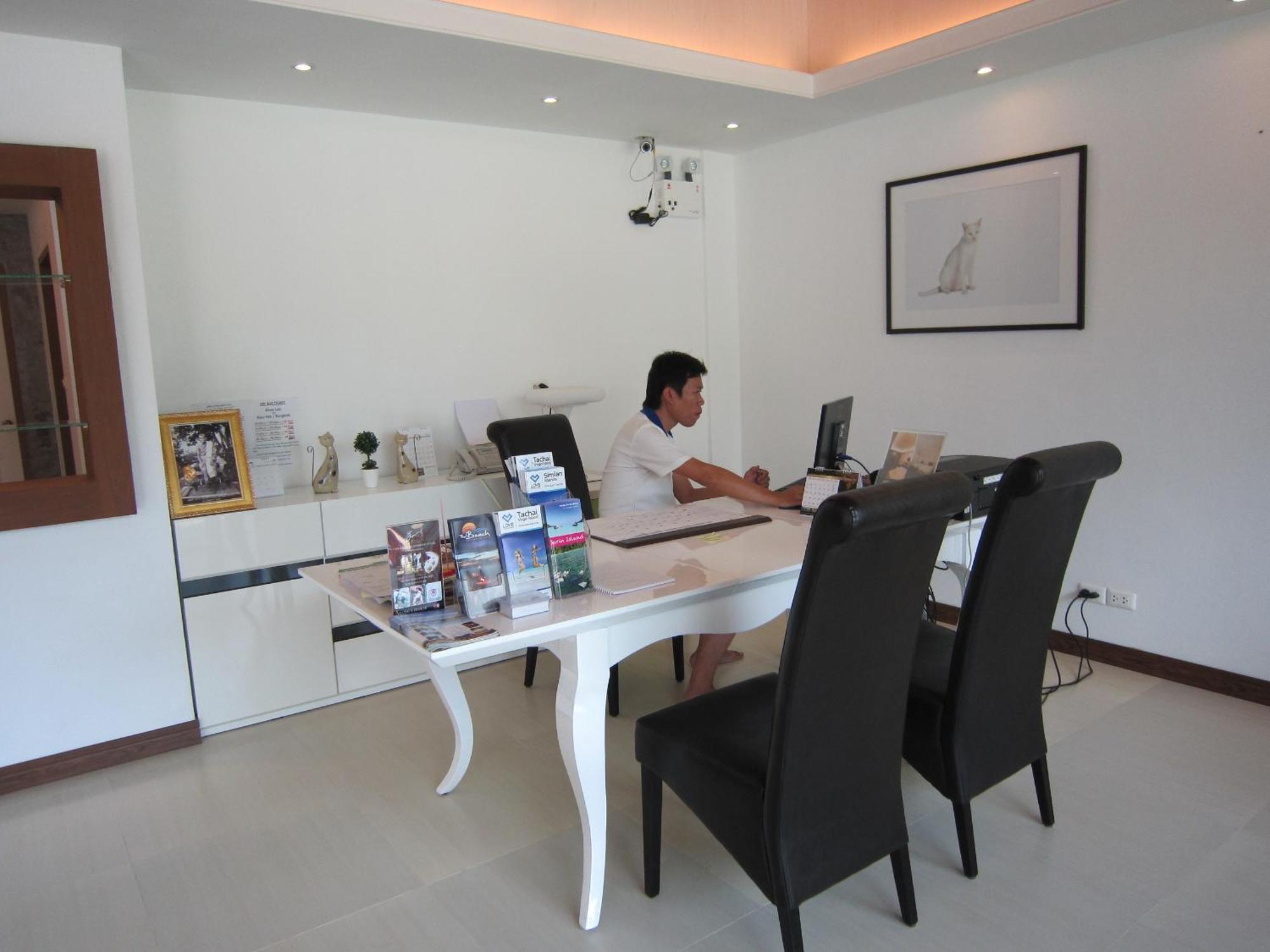White Cat Hotel Khao Lak Buitenkant foto