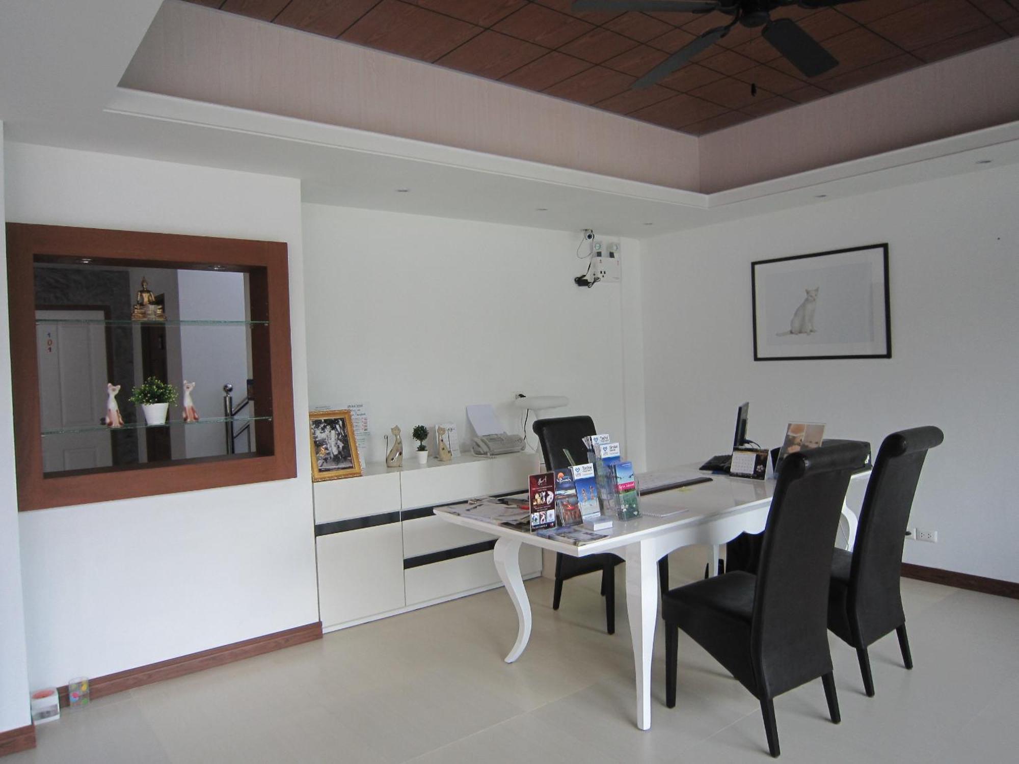 White Cat Hotel Khao Lak Buitenkant foto